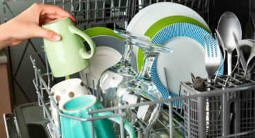 Sådan rengøres en opvaskemaskine derhjemme