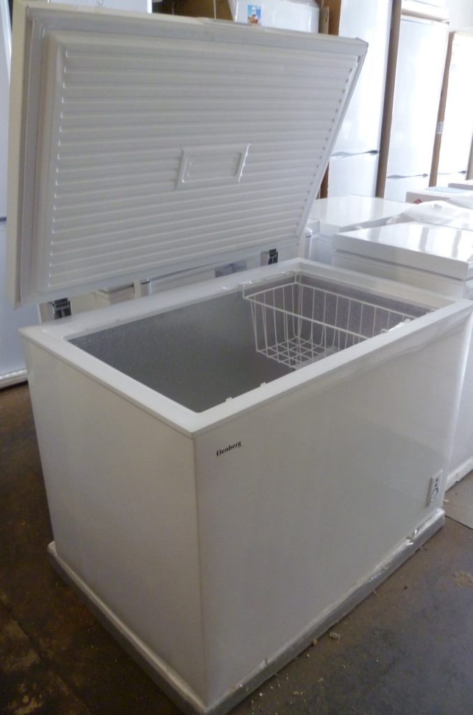 Armari o armari congelador: què és millor triar per a l’ús domèstic: avantatges i inconvenients de cada dispositiu