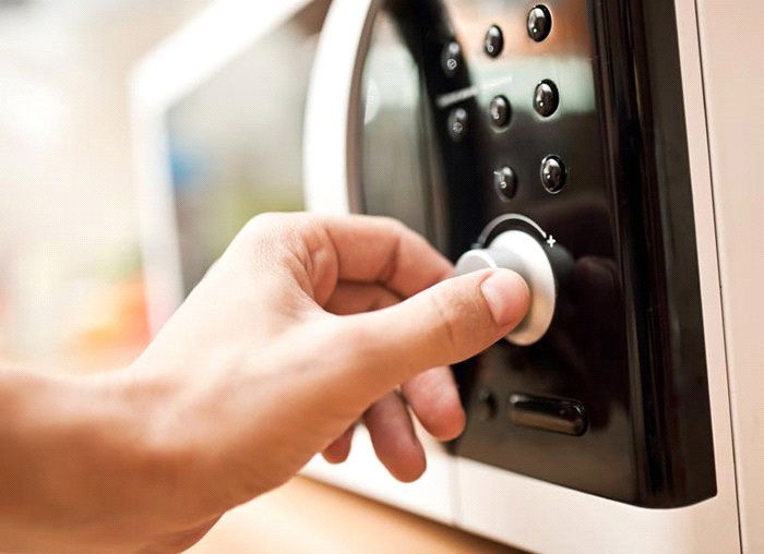 כיצד לבדוק את שנאי התנור במיקרוגל כשירות - אימות בטוח
