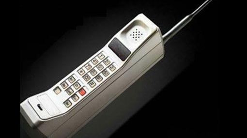 Les tout premiers téléphones portables